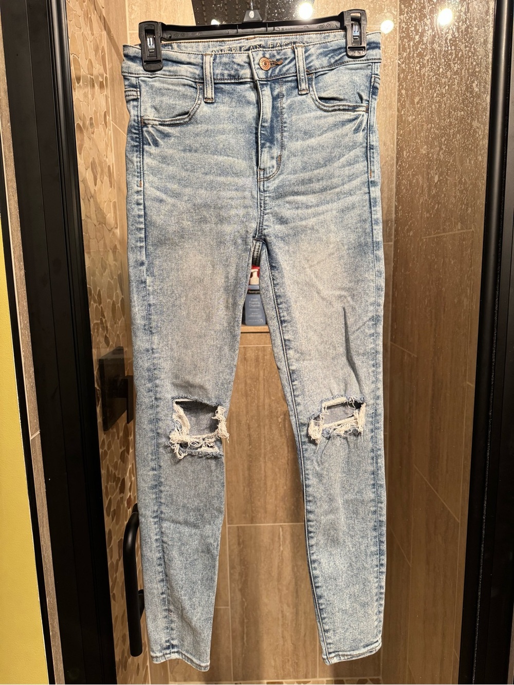 America Eagle Light Wash Distressed Women's Skinny Jeans Ankle Length